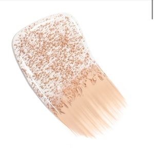 Chanel Les Beiges Water Tint in shade Light